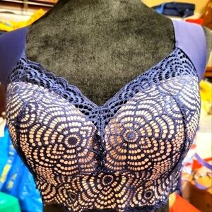 NWOT Intimates 42/95 Seemless Bra blue